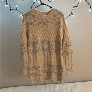 American Eagle Sweater